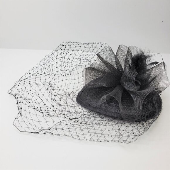 Black Veil Netting Fascinator With Veil Netting, Tulle and Feathers - Picture 15 of 16